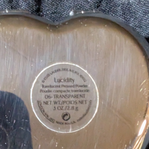 Estee Lauder Heart-Shaped Silver Powder Compact. Turquoise Gem - Picture 8 of 9